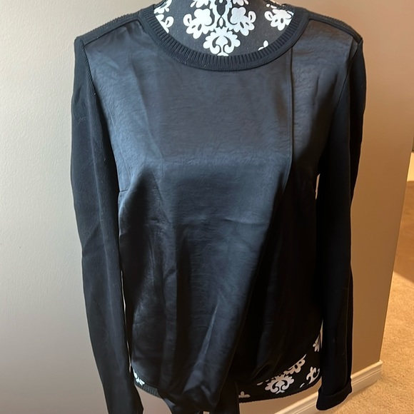 Cabi Crosstie Pullover (style 4288) - Picture 4 of 15